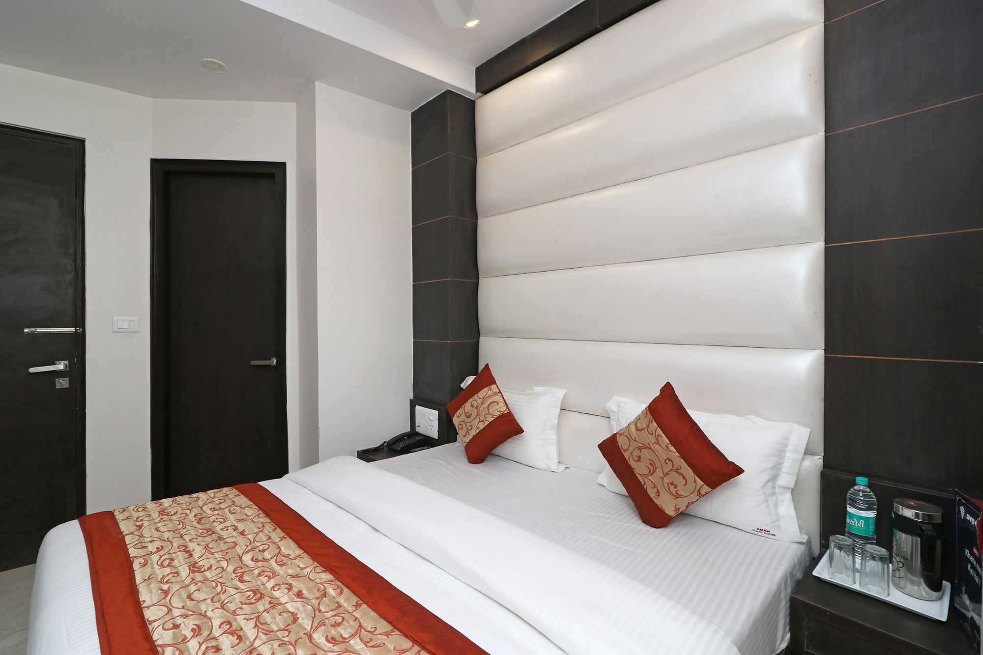 Oyo 11593 Hotel Aman Guest House Nuova Delhi Esterno foto
